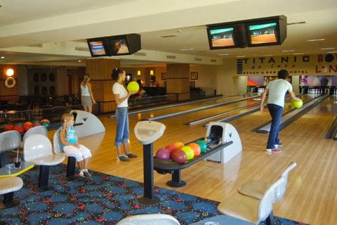 imagini hotel TITANIC LARA